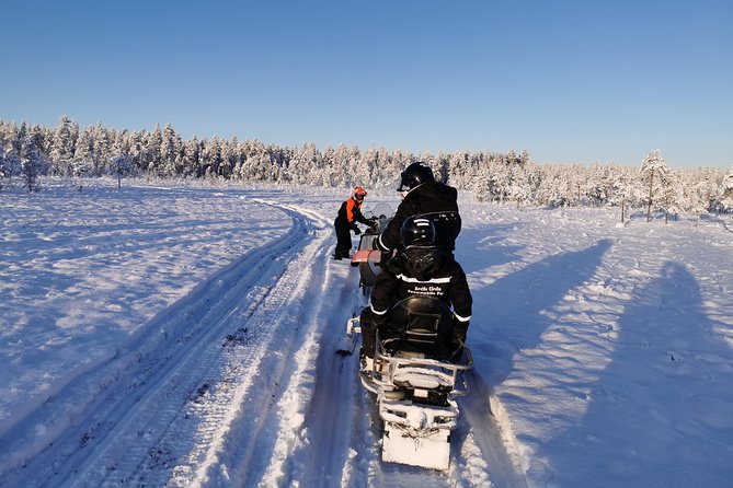 1-Hour Snowmobile Safari Experience - Price, insurance, and what you receive