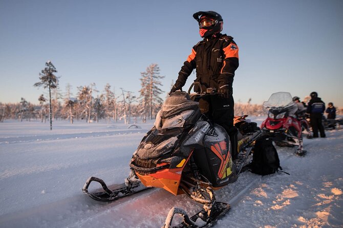 2 Hours Snowmobile Safari to the Levi Nature - Learning the machine before the route begins