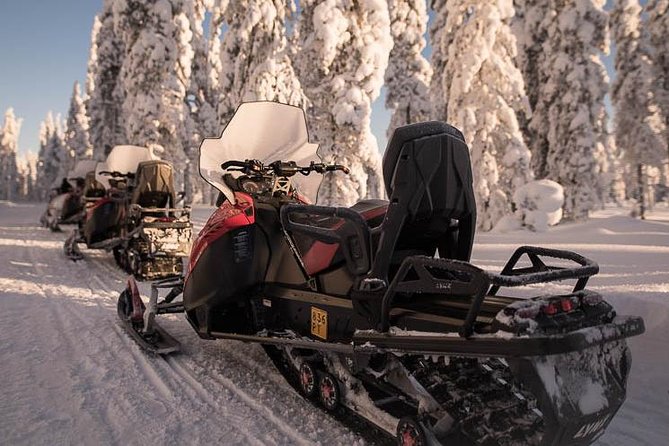 Arctic Circle Snowmobile Safari for Beginners in Rovaniemi - A gentle first ride from Santa Claus Village