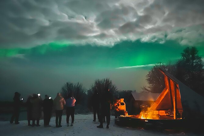 Aurora Hunt with BBQ in Rovaniemi - The best time to fit it into your Rovaniemi stay