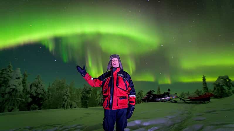Auroras Northern Lights in Saariselka - At the hut, fire, food, and Lappish stories
