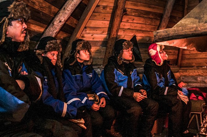Auroras - Northern Lights Tours by Aurora Experts - Rovaniemi - Fire, food, and a warm place to regroup