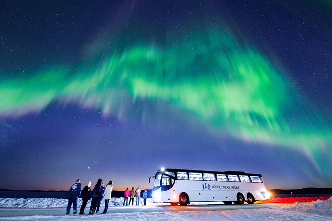 Bus Tour with Hunting Northern Lights - Why several stops are better than one