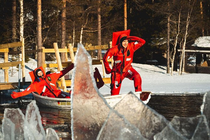 Daytime Arctic Ice-Floating in Rovaniemi, Small-Group - Warming up by the fire with drinks and cookies