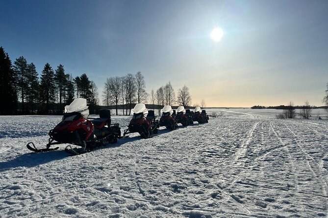 Family Snowmobiling in Rovaniemi, Apukka Resort - How the timing and pickup work