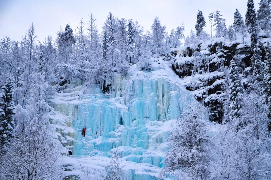 From Rovaniemi: Korouoma Canyon and Frozen Waterfalls Tour - How the guides shape the experience