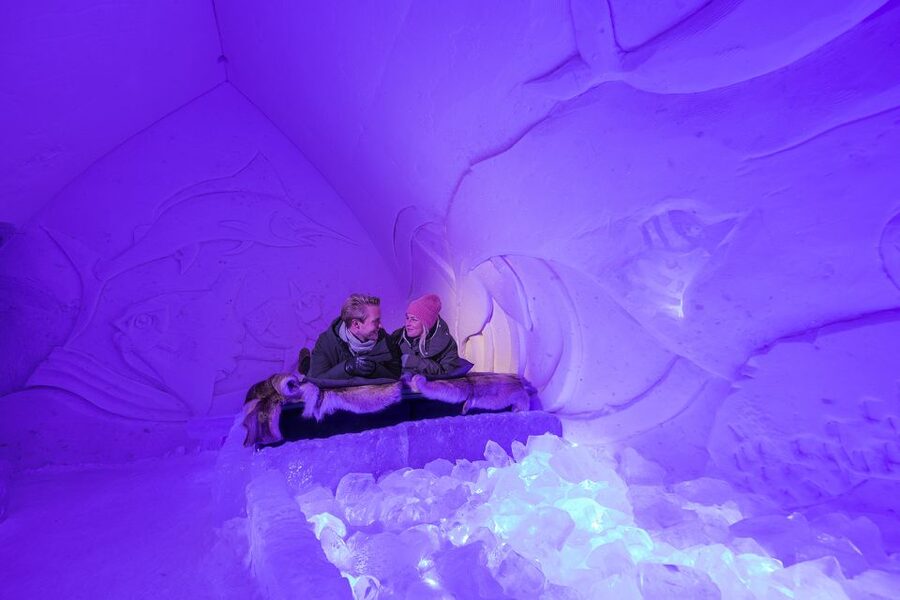 From Rovaniemi: SnowHotel Visit with Ice Restaurant Dinner - Entering a hotel that melts away each spring