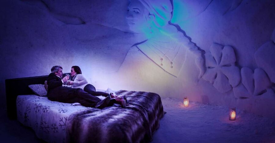 From Rovaniemi: SnowHotel Visit with Ice Restaurant Dinner - Dinner beneath ice walls and soft lighting