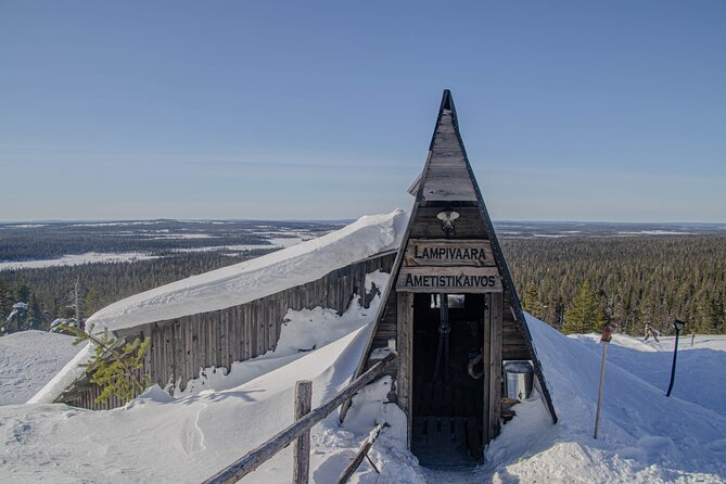 Full-Day Snowshoeing Adventure in Amethyst Mine Pyhä Luosto - Learning about amethyst, then finding one yourself