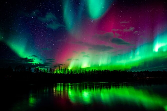 Guaranteed Northern Lights Hunting Adventure in Lapland - What happens at the wilderness stops