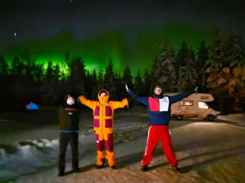 Kemi-Tornio: Starguaranteed Northern Lights Auroras - Campfire food in a tiipii