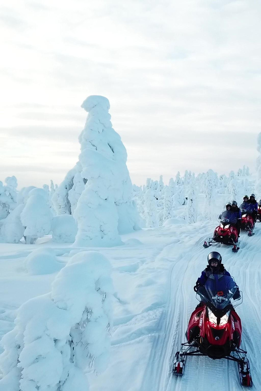 King of Ylläs: Snowmobiling to the Hill - Returning through the forest to Ylläsjärvi