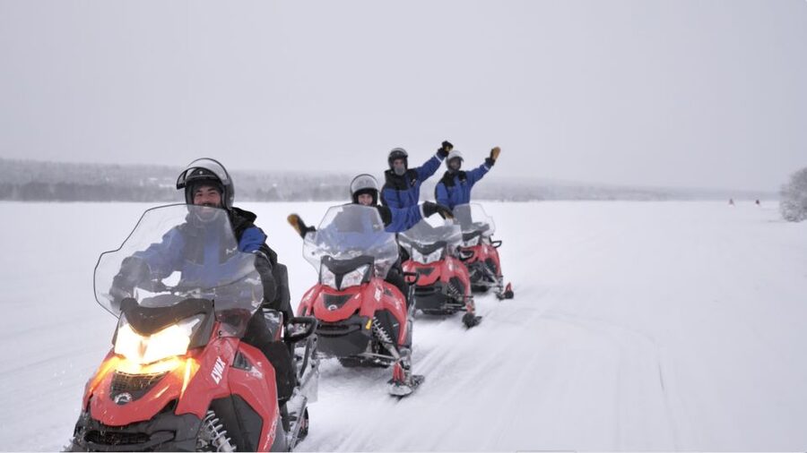 Levi: 3 Hour Snowmobile Safari Around Levi with Coffee Break - The return ride through Sirkka