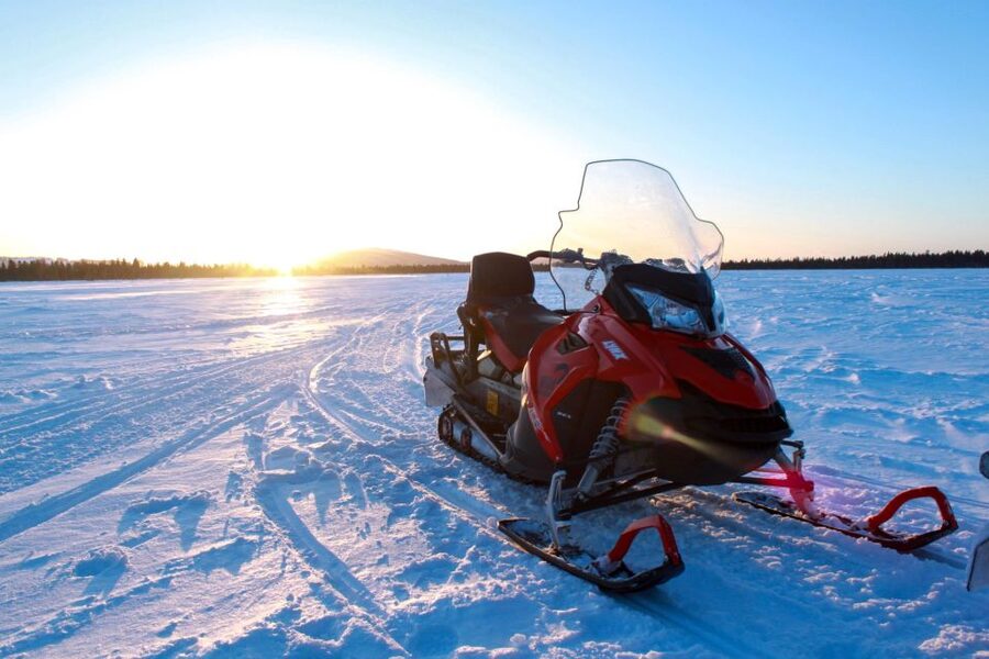 Levi: 3 Hour Snowmobile Safari Around Levi with Coffee Break - Thermal gear makes a real difference