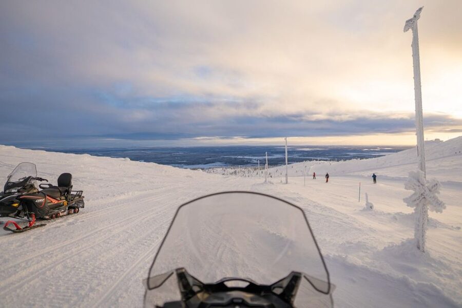 Levi: 4 Hour Snowmobile Safari to the Fells in Levi - Who should book this Levi snowmobile safari