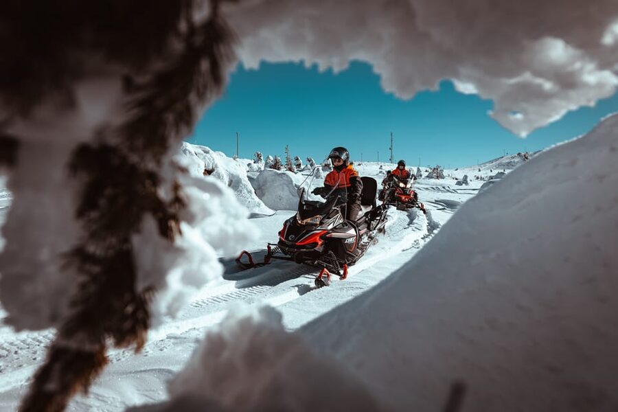 Levi: Easy Snowmobile Safari into the Nature - A hot drink stop in the white silence