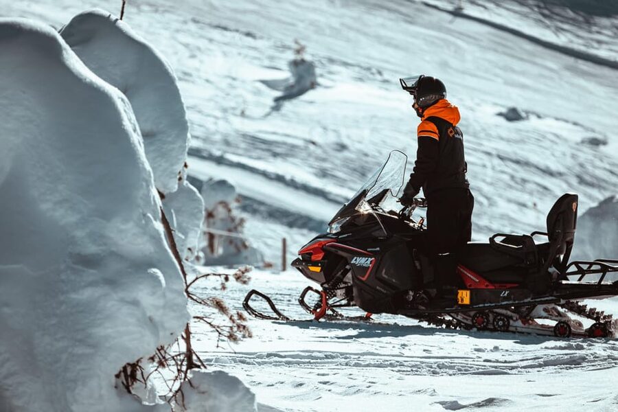 Levi: Full Day Snowmobile Safari to Wilderness - Sharing a snowmobile, or paying to ride alone
