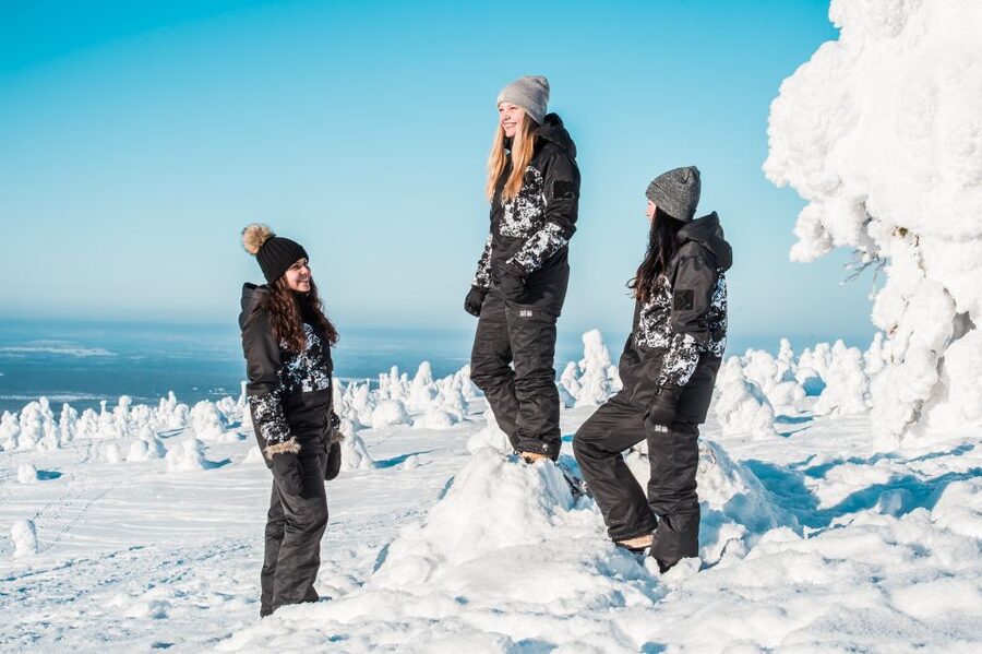 Levi: Rent Winter Clothing Sets - Booking, cancellation, and timing