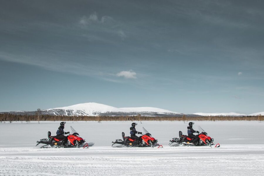 Levi: Snowmobile Safari with Ice Fishing and Outdoor Lunch - Soup, smoke, and a warm Sami kota