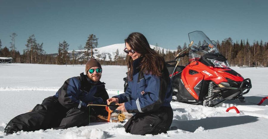 Levi: Snowmobile Safari with Ice Fishing and Outdoor Lunch - The return ride and the five-hour rhythm