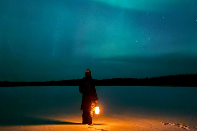 Northern Lights Adventure in the Wild with Campfire Treats - Warm clothing and winter comfort
