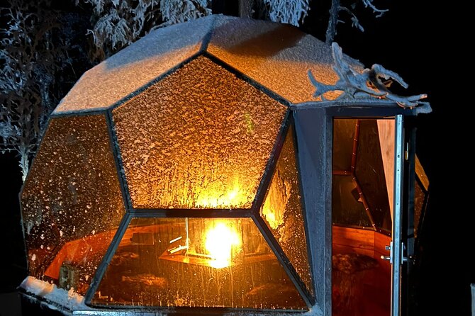 Northern Lights dinner in a Glass Igloo - Arriving from Rovaniemi by private vehicle