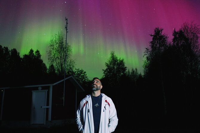 Northern lights hunting photo tour with bbq; small groups - Key points at a glance