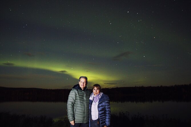 Northern lights hunting photo tour with bbq; small groups - Guide quality can make or break the night