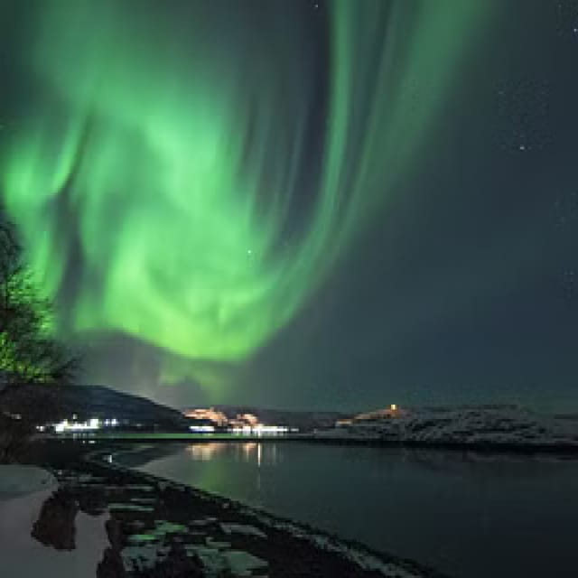 Northern Lights Hunting with Aurora Workshop - Putting the camera lesson to work