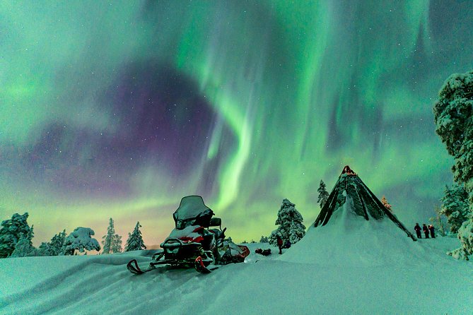 Northern Lights Snowmobile Driving Safari - Starting at Rovakatu 26 in central Rovaniemi