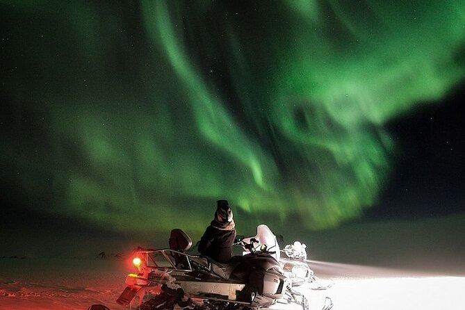 Northern Lights Snowmobile Hunt - Key points to know before you book