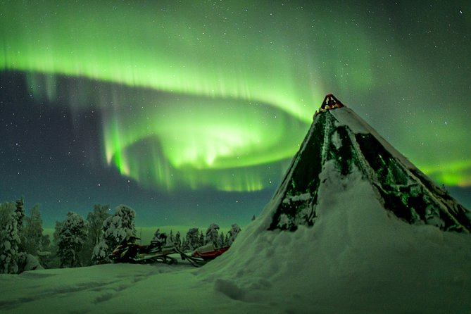 Northern Lights Snowmobile Sleigh Ride - Seasonal limits, snow conditions, and the April question