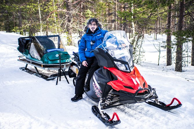 Northern Lights Snowmobile Sleigh Ride - Who will enjoy this Rovaniemi aurora experience