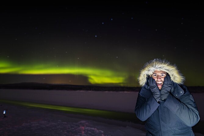 Northern Lights Tour with BBQ and drinks - Leaving Rovaniemi by minivan
