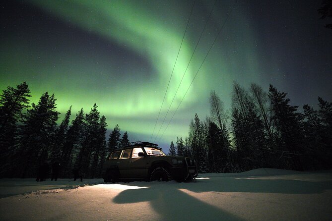 Private Group: Northern Lights Hunt 4x4 SUV with Aurora guarantee - A private chase through the Arctic night