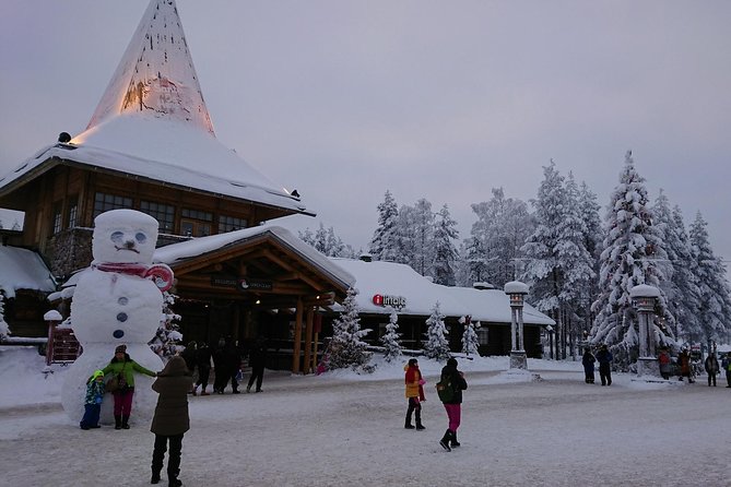 Private Santa Claus Village & Rovaniemi city tour - Meeting Santa at Santa Claus Office