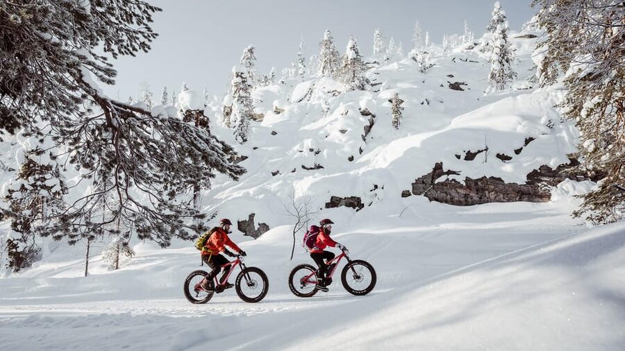 Pyhätunturi: Electric Fatbike Tour in Finnish Lapland - Clothing matters more than cycling clothes