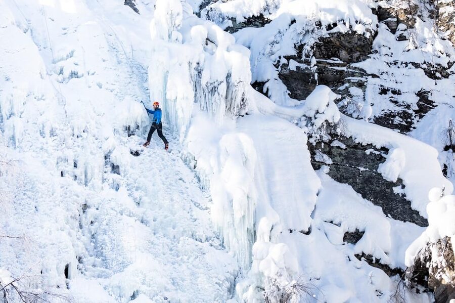 Pyhätunturi: Try Ice Climbing in Finnish Lapland - What the $146 price includes