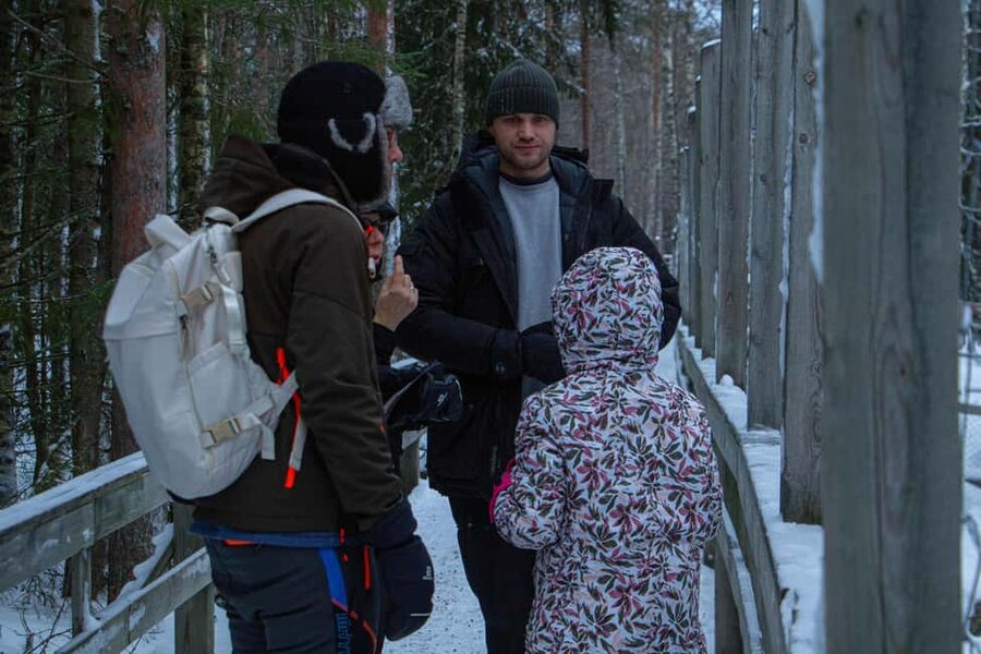 Ranua Wildlife zoo tour with lunch buffet included - Following the forest trails past Finnish wildlife