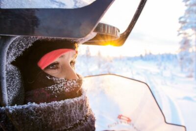 2-Hour Snowmobiling Experience