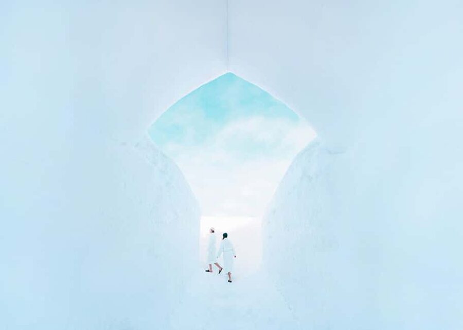 Rovaniemi: Arctic Snow Hotel Tour and Snow Sauna Experience - Touring the Arctic SnowHotel’s frozen rooms