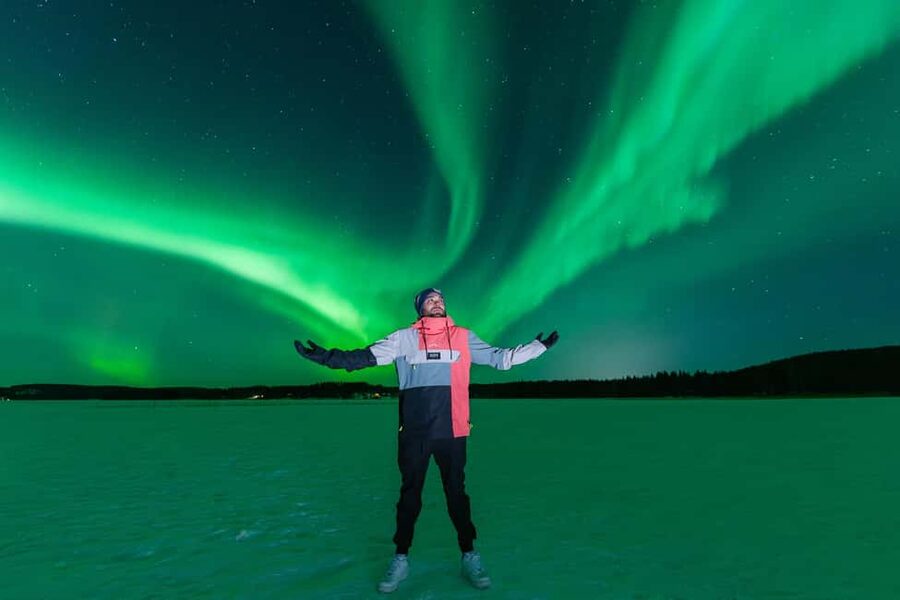 Rovaniemi: Aurora Hunt with Money-Back Guarantee and Photo - Why the small group matters