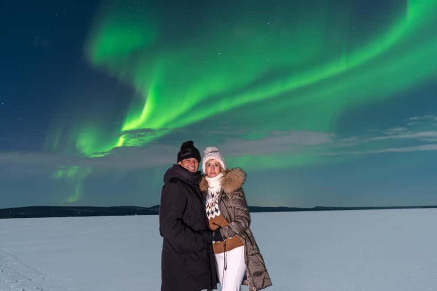 Rovaniemi: Aurora Hunt with Money-Back Guarantee and Photo - Clothing, age limits, and practical fit