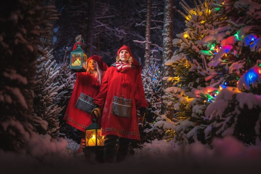 Rovaniemi: Elf Hat Academy in Santa's Village - The right age range for the Elf Hat Academy