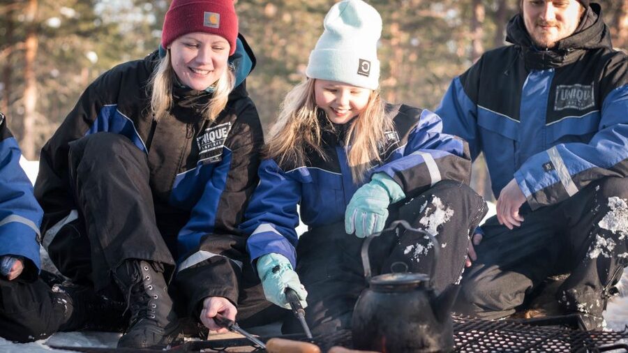 Rovaniemi: Family Snowmobile Safari with Campfire and Snacks - Key points to know before booking