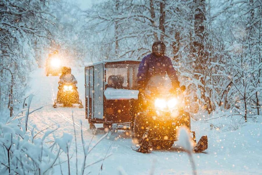 Rovaniemi: Family Snowmobiling Trip - Warm drinks, lunch, and what is actually included