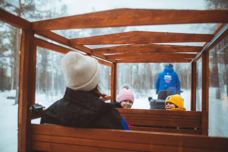 Rovaniemi: Family Snowmobiling Trip - Riding through Apukka’s pine forests and frozen marshes