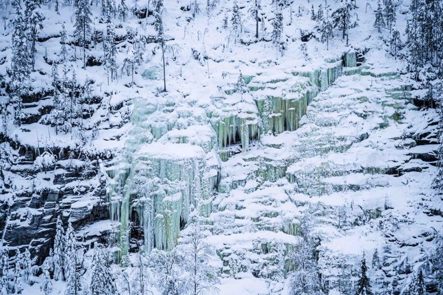 Rovaniemi: Frozen Waterfalls of Korouoma Canyon & Pro Photos - Hiking past three frozen waterfalls