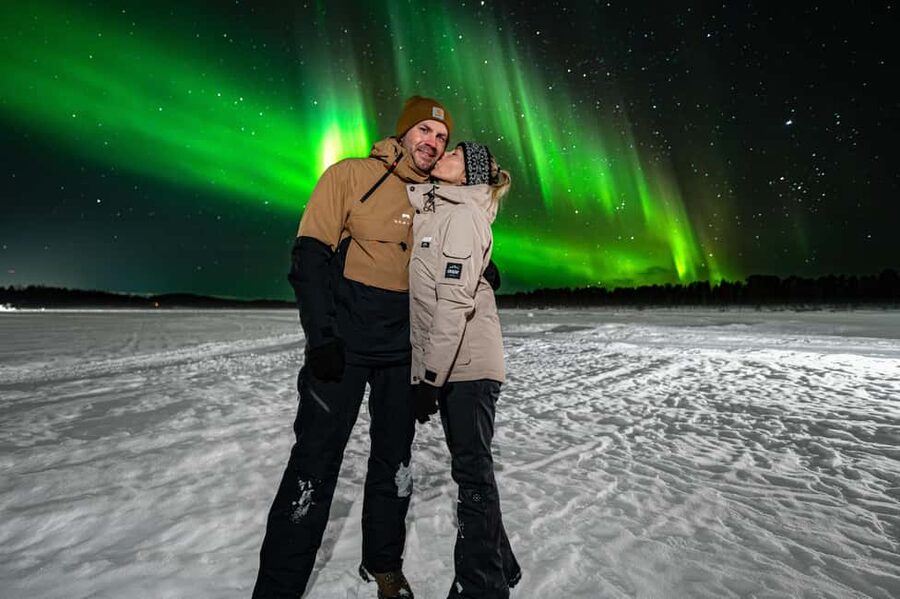 Rovaniemi: Guaranteed Northern Lights Tour with Photos - Who will get the most from this experience