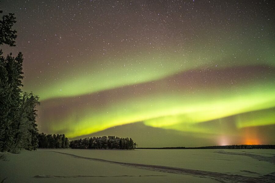 Rovaniemi: Guaranteed Ultimate Aurora Hunt with Photographer - What the outdoor stops are really like